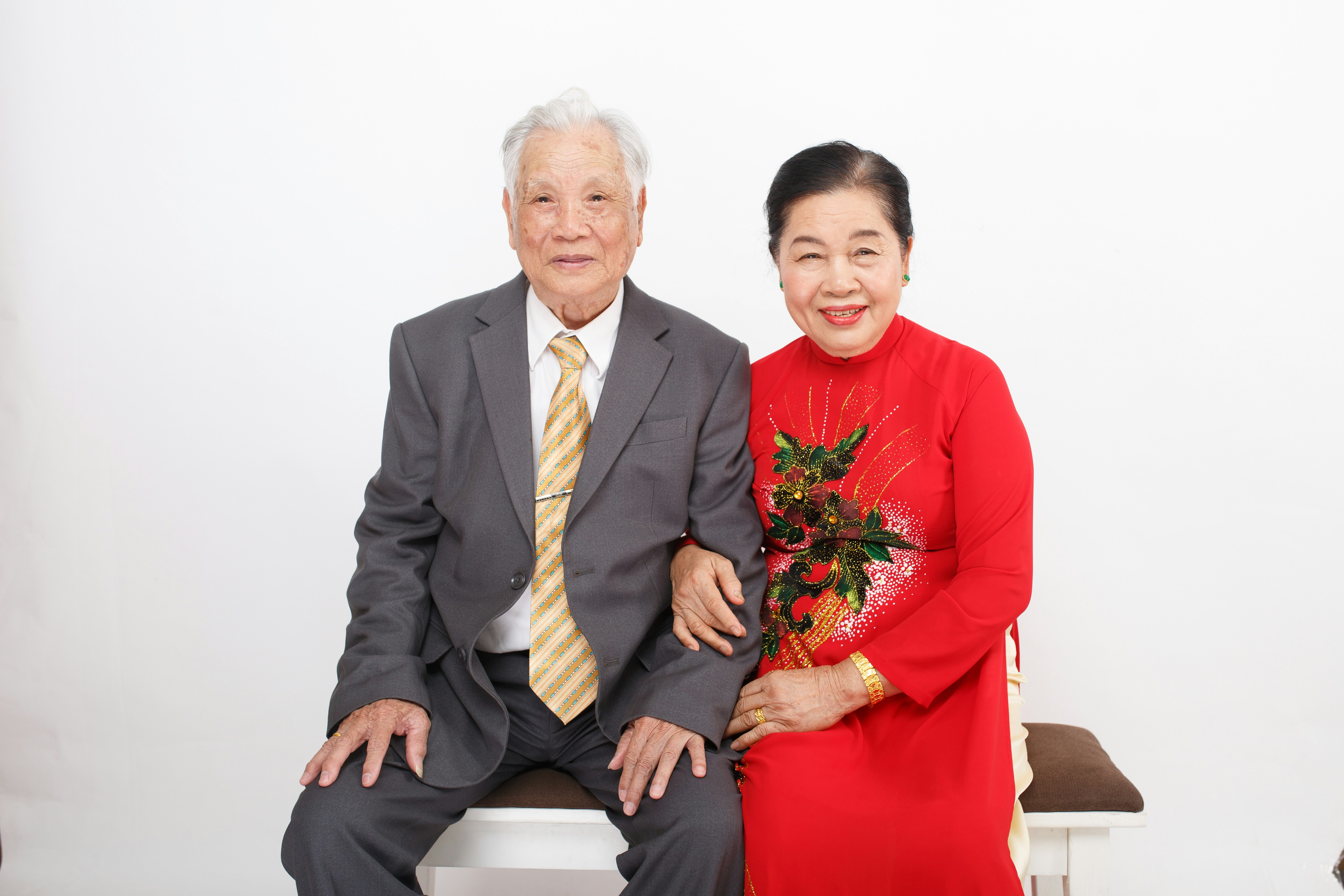 Three Things to Tackle Before You Start Wedding Planning